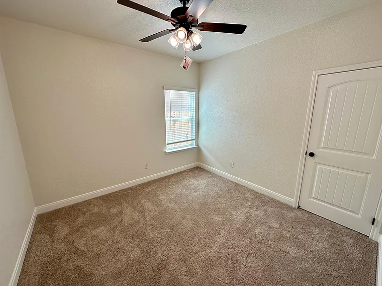 1607 Sideoats Ln — Photo 13