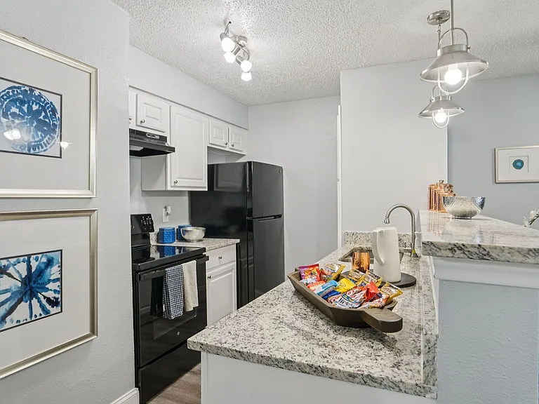 Don't Miss Out Biltmore Homes Leasing Fast — Photo 2