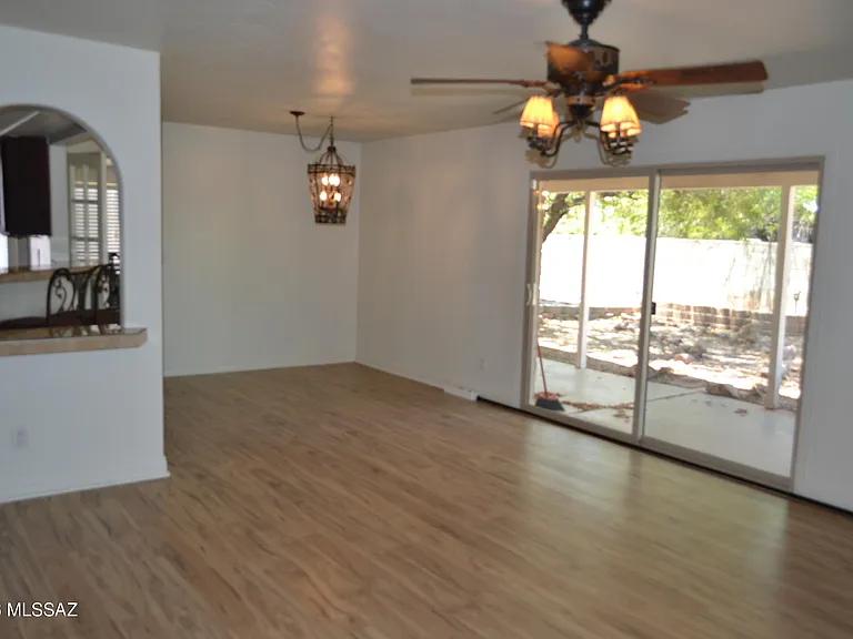 3270 W Capistrano Rd — Photo 6