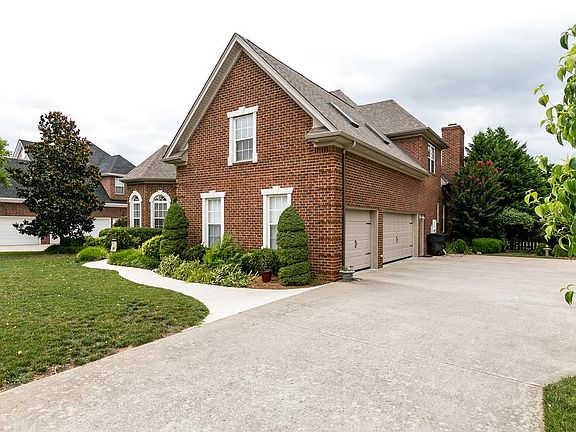 3rd image of 1452 Winterberry Dr