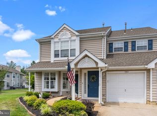 7001 Normandy Dr, Mount Laurel, NJ 08054
