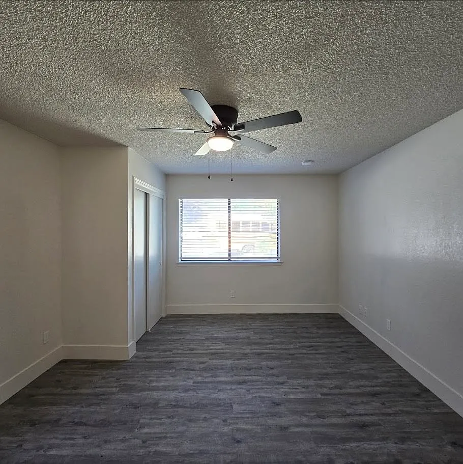 4 bed, 1735 sqft, $2,800 — Photo 4