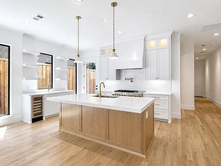 3511 Westminster Ave — Photo 4