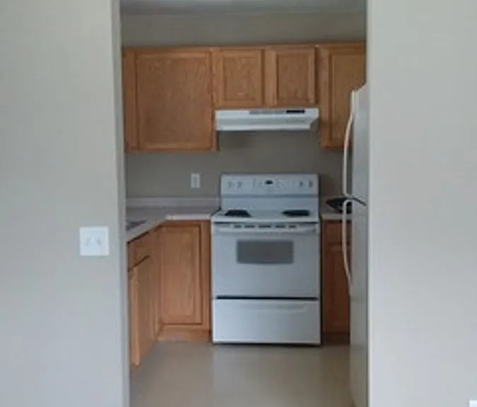 1109 W Fulton St — Photo 3