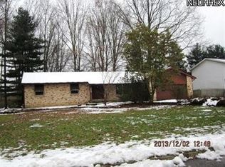269 Old Oak Dr, Cortland, OH