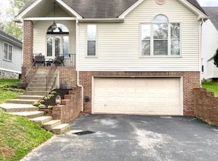 2805 Harvest Ln, Bowling Green, KY 42104