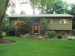 9 Pasadena Pl, Spring Valley, NY 10977