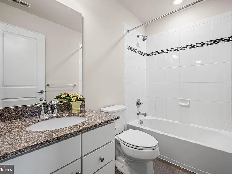126 Cricket Dr — Photo 28