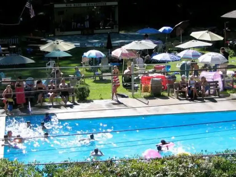 Roadhouse pool