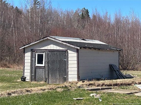 3rd image of 578 Macdougall Rd