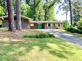 3574 Cloudland Dr, Stone Mountain, GA
