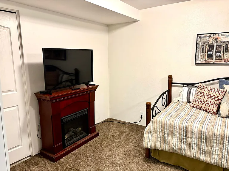1802 W 700 S — Photo 28