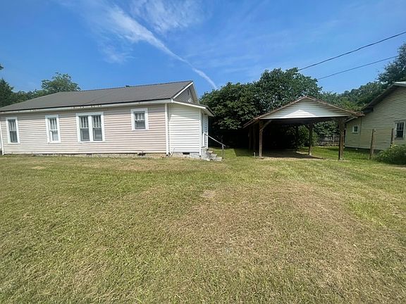 2nd image of 113 Maple St