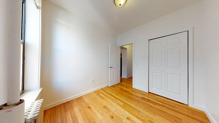 Rented by Bond New York | media 19