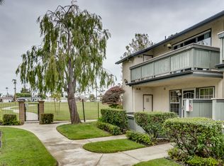 18292 Parkview Ln APT 204, Huntington Beach, CA 92648