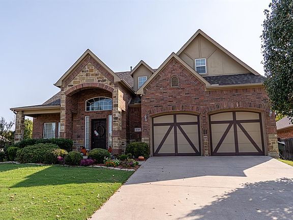 2nd image of 3137 Rivercrest Dr