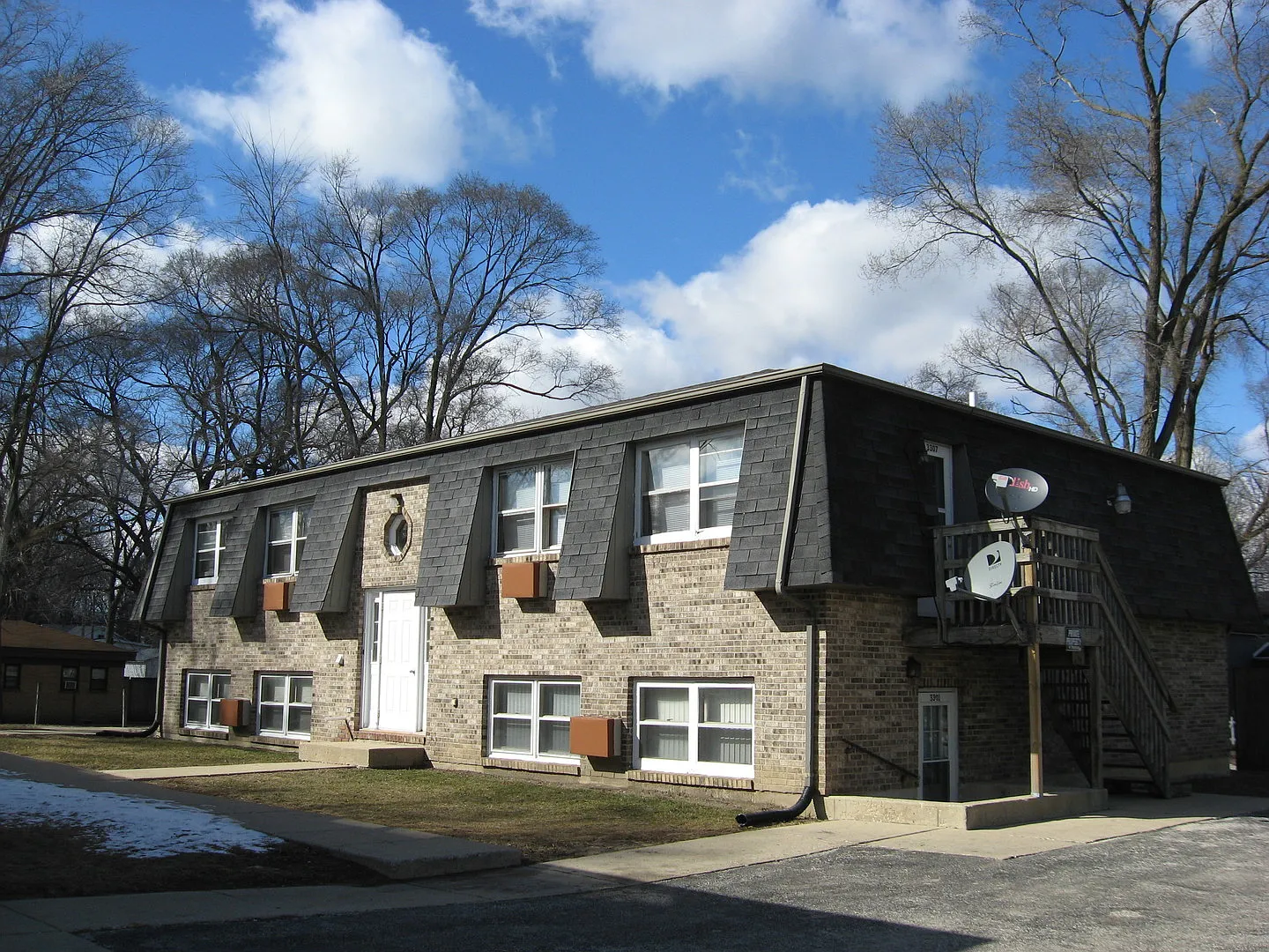 P064 / 3315 Colgate Ave - 3315 — Photo 1