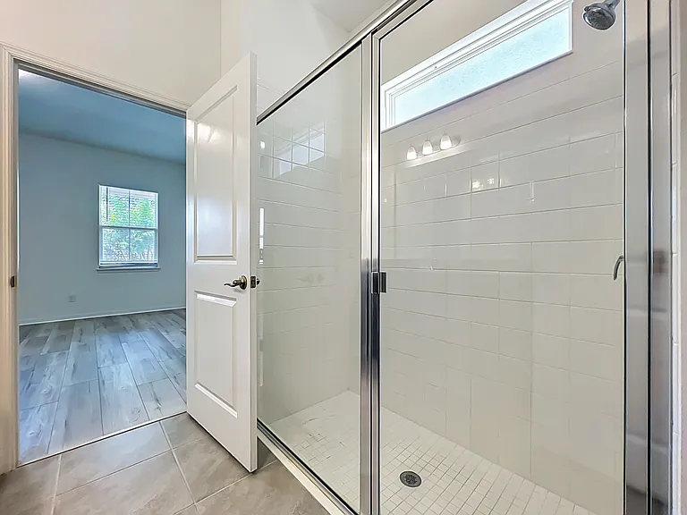 16007 Micelli Dr — Photo 27