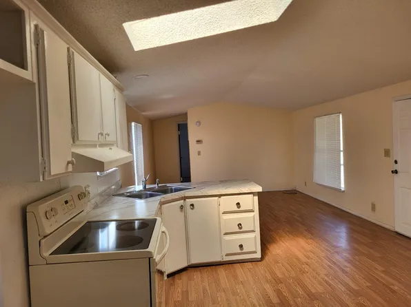 3600 Avenue G Space 109, White City, OR 97503