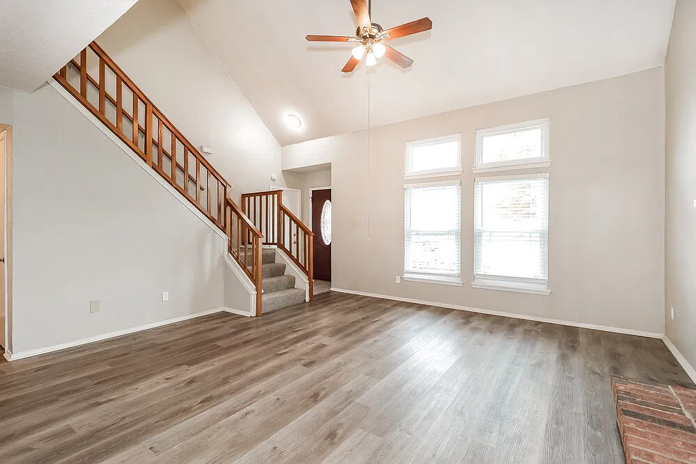 4 bed, 2.0 bath, 1876 sqft, $2,790 — Photo 4