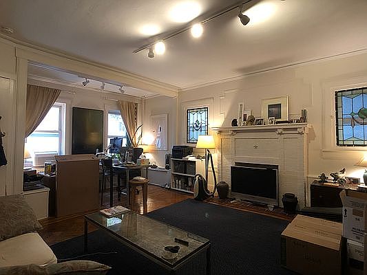 4th image of 594 16th St Floor 1