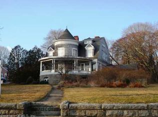 11 Plant St, New London, CT 06320
