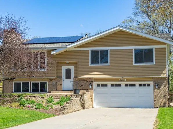 1661 Hilo Ave N, Oakdale, MN 55128