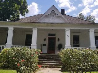 352 E Center St, Canton, MS 39046