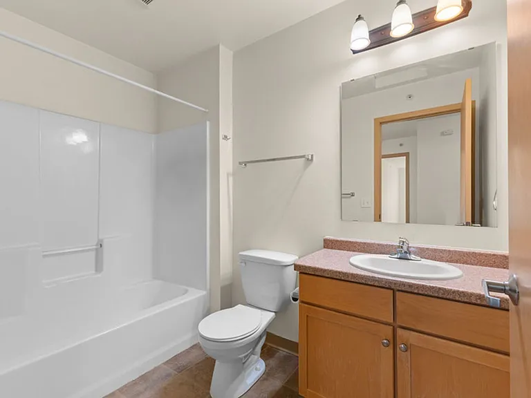 706 Fulton St — Photo 35