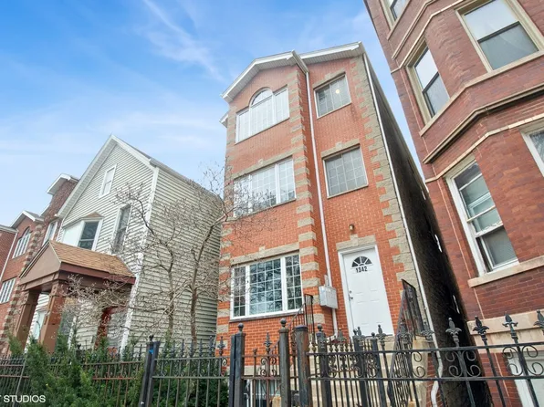 1342 N Cleaver St, Chicago, IL 60642