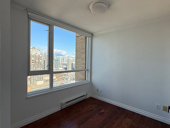 5th image of 1188 Richards St #2103