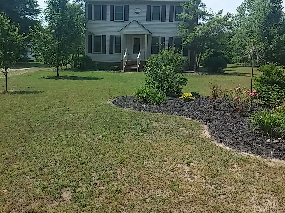 2nd image of 868 Mill Rd