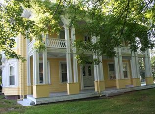 130 Fair St APT 4, Warwick, RI 02888