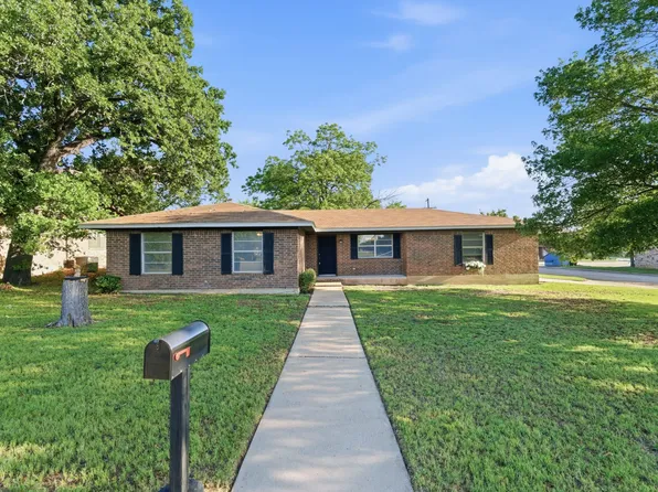 1400 Royal Ln, Cisco, TX 76437