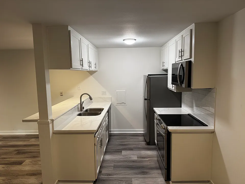 280 Molino Ave #108