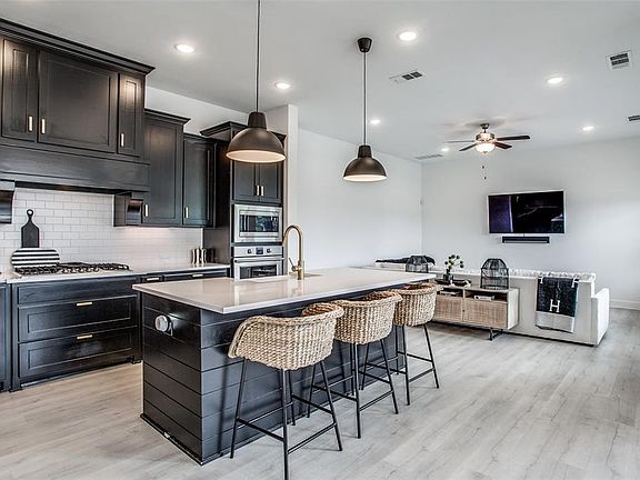 5th image of 12803 Shepherds Hill Ln