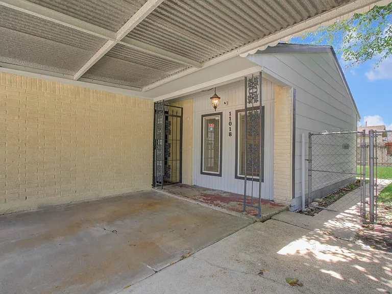 11018 Long Gate Dr — Photo 4