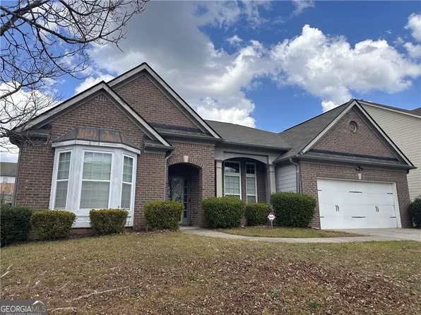 825 Stonehaven Rd SW, Atlanta, GA 30331