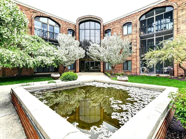 6302 Mineral Point Rd Unit 112, Madison, WI 53705