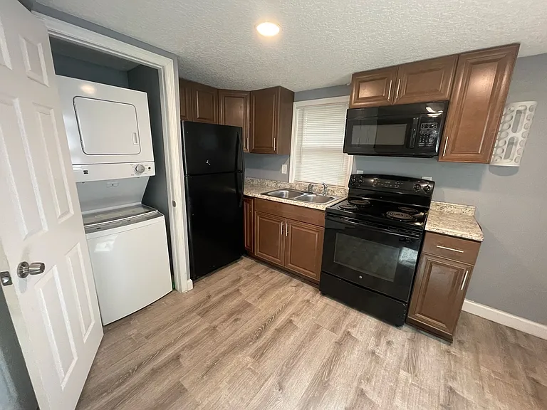 1020 Portage St #1-C — Photo 5