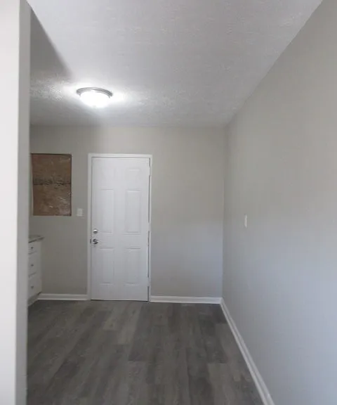 784 Terminal Ct #1 — Photo 5