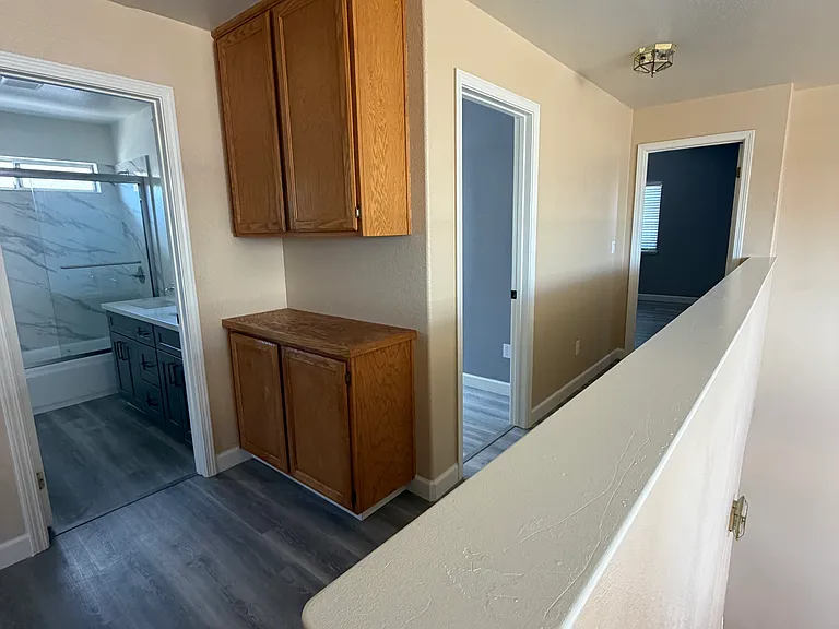 1147 Legend Cir — Photo 29