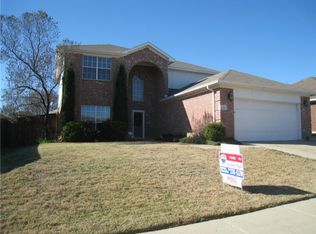 6204 Pierce Arrow Dr, Arlington, TX 76001