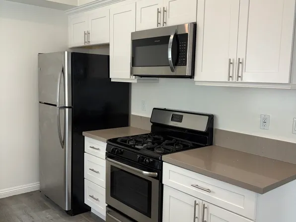 14143 Burbank Blvd APT 202, Van Nuys, CA 91401