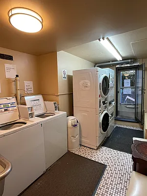 Rented by Eric Goodman Realty Corp | media 14