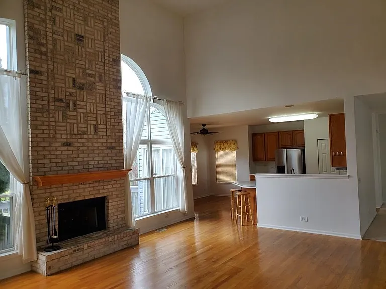 1670 Highmeadow Ln — Photo 3