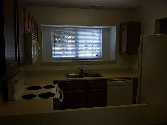 3rd image of 2426 Millwood Loop