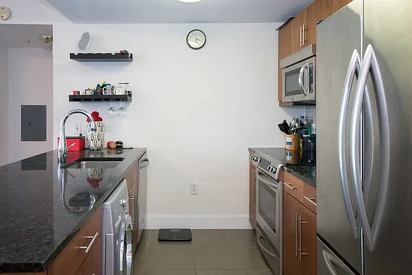 Sold by Nestseekers | media 5