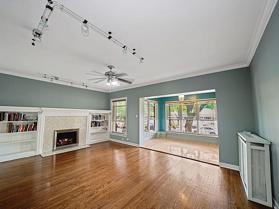 5th image of 1213 E 53rd St #1W