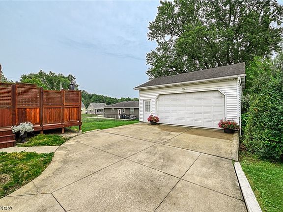 4th image of 650 Prentiss Ave